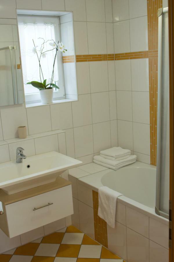 Ferienhaus Giulia In Gunzburg Ideal Fur 2 Familien Apartment Luaran gambar